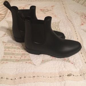 NWT J Crew Mercantile ankle rain boots